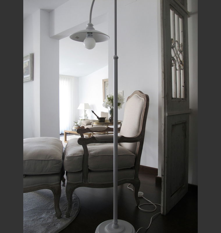 Online design Traditional Hallway/Entry by Marisa G. thumbnail