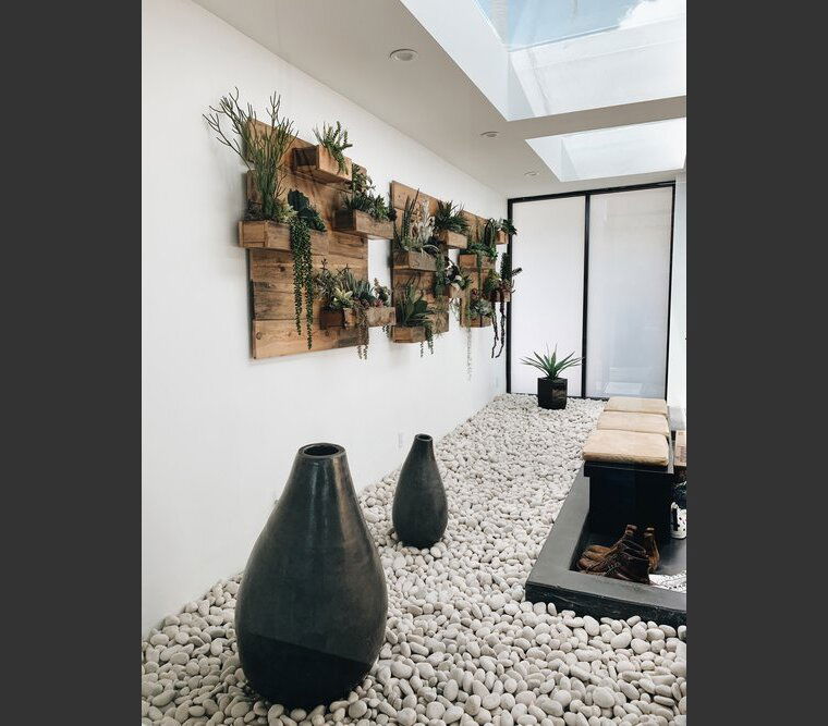 Online design Modern Hallway/Entry by Ashly C. thumbnail
