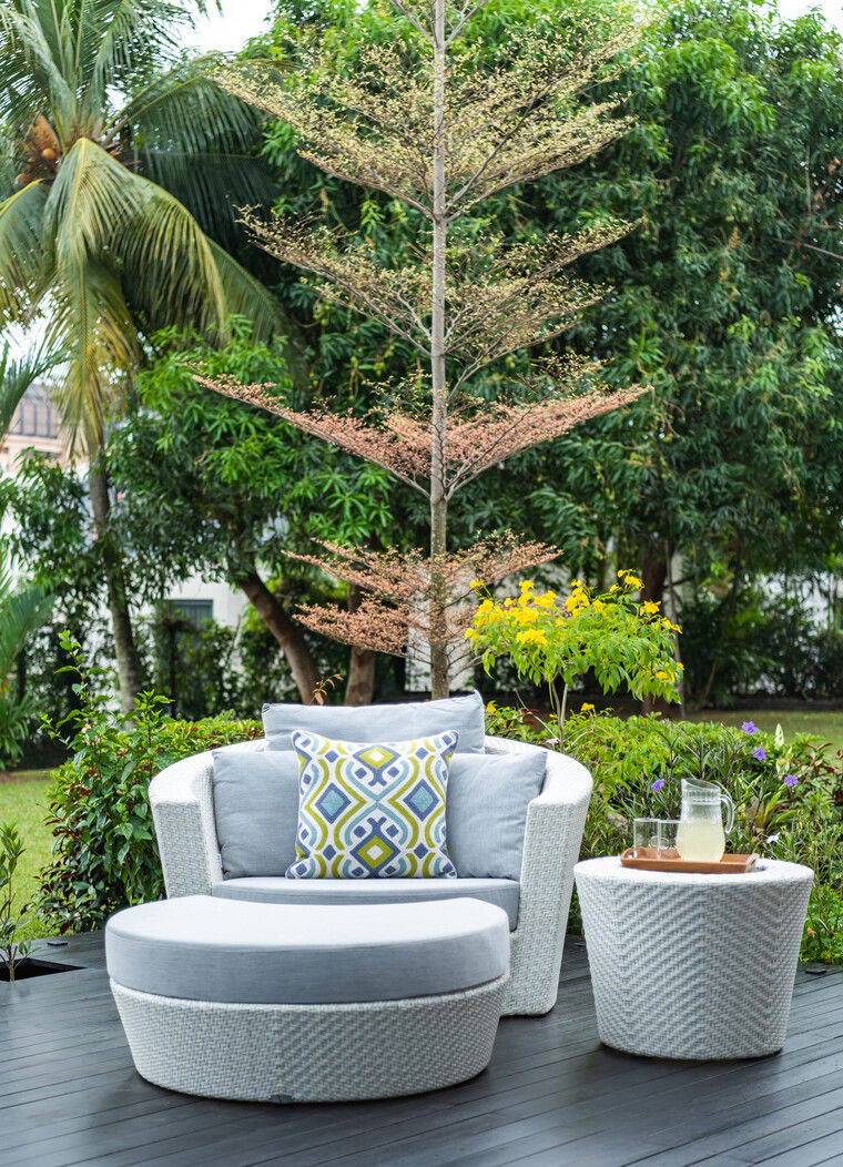 Online design Contemporary Patio by Nazli U. thumbnail