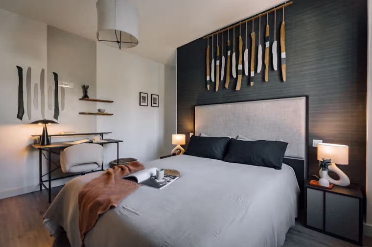 Online design Contemporary Bedroom by Julieta P. thumbnail