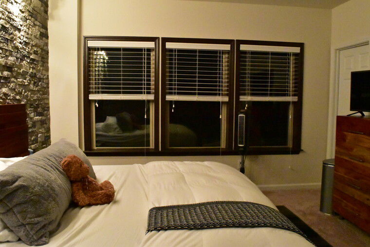 Online design Contemporary Bedroom by Soniya M. thumbnail