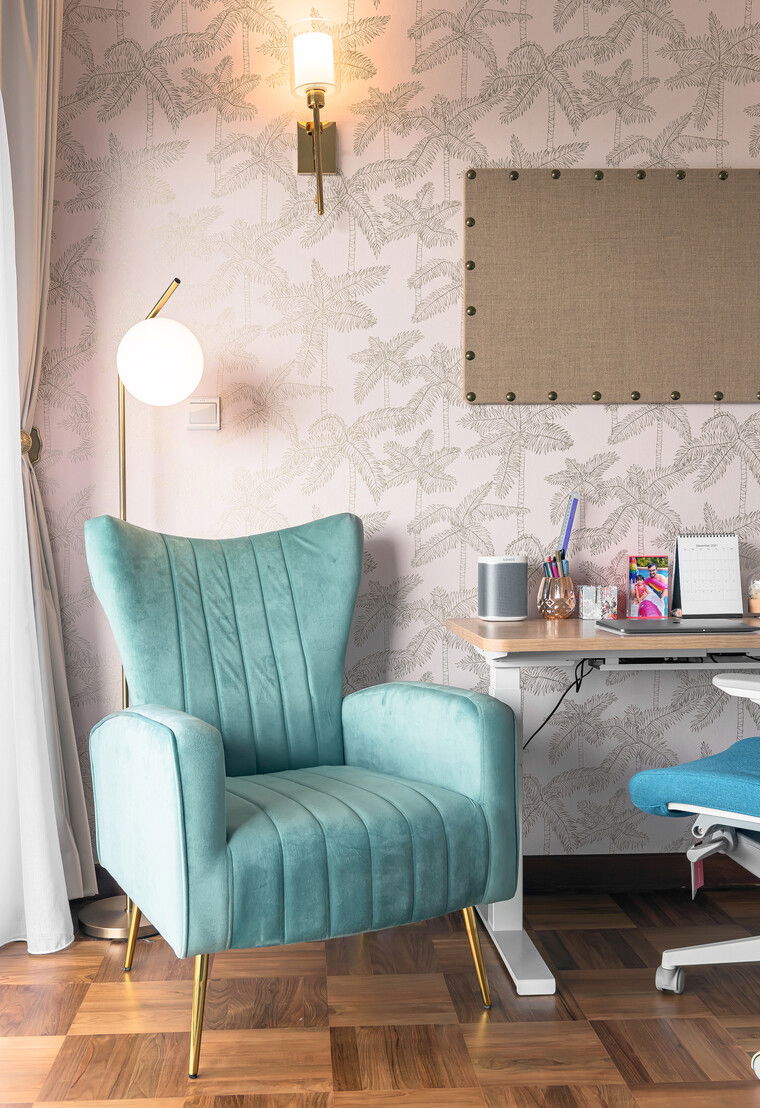 Online design Beach Home Office by Nazli U. thumbnail