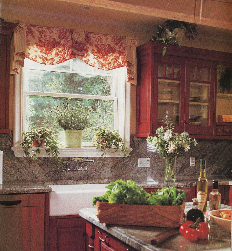 Online design Traditional Kitchen by Shelley A. thumbnail