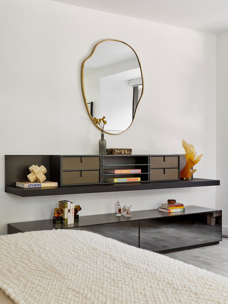 Online design Modern Bedroom by Devanshi S. thumbnail