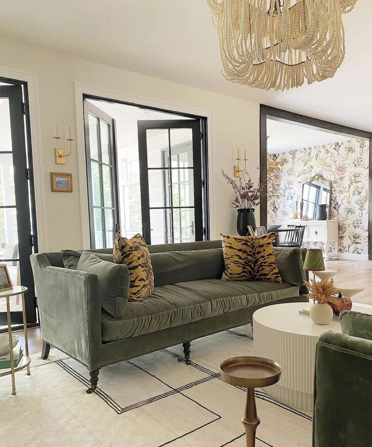 Online design Contemporary Living Room by Valerie D. thumbnail