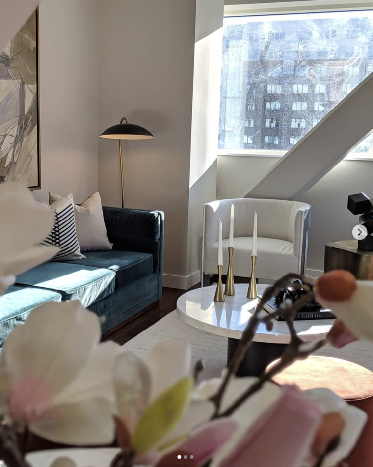 Online design Transitional Living Room by Leanna S. thumbnail