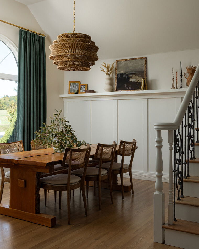 Online design Traditional Dining Room by Katrina M. thumbnail