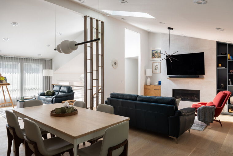 Online design Contemporary Living Room by Alina H. thumbnail