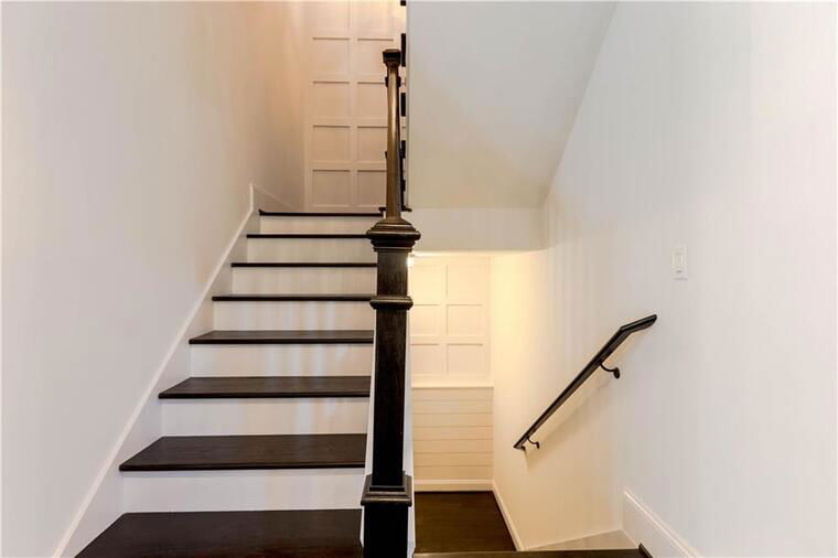 Online design Transitional Hallway/Entry by Kristin W. thumbnail