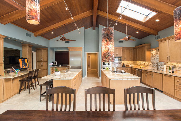 Online design Eclectic Kitchen by Jamie M. thumbnail