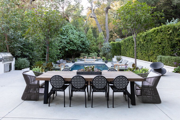 Online design Contemporary Patio by Galina H. thumbnail