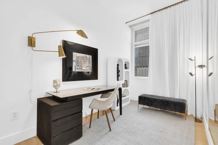 Online design Contemporary Home Office by Leanna S. thumbnail