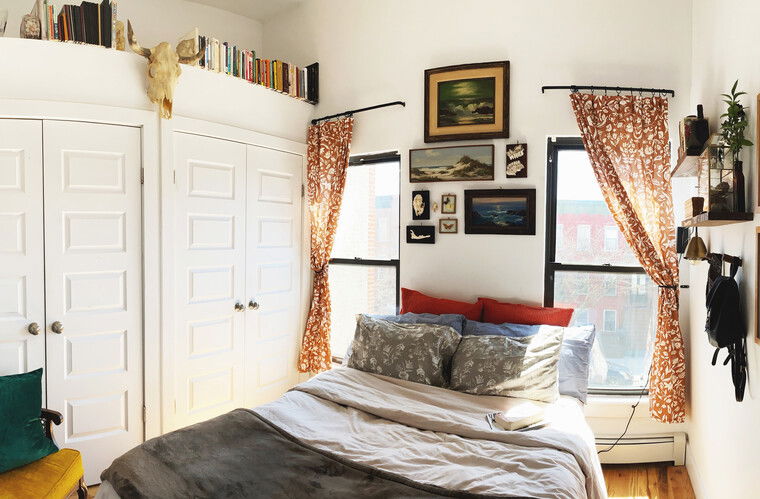 Diseño en línea Dormitorio Ecléctico por Erin R. miniatura