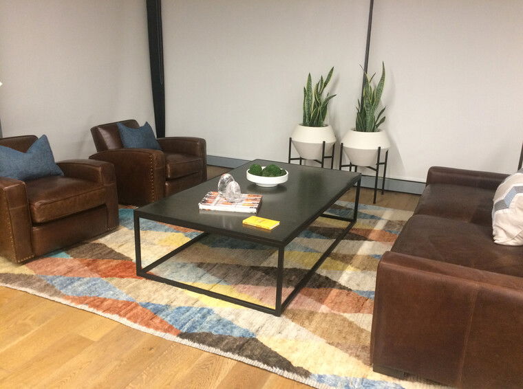 Online design Modern Business: 1 Space by Caroline M. thumbnail