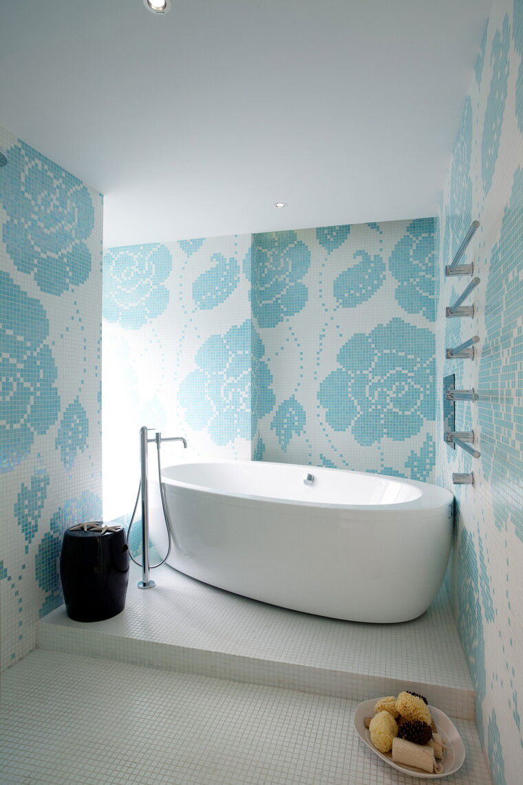 Online design Contemporary Bathroom by Sergio M. thumbnail