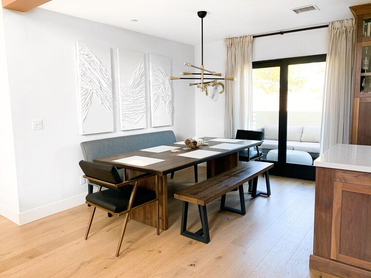 Online design Contemporary Dining Room by Samantha I. thumbnail