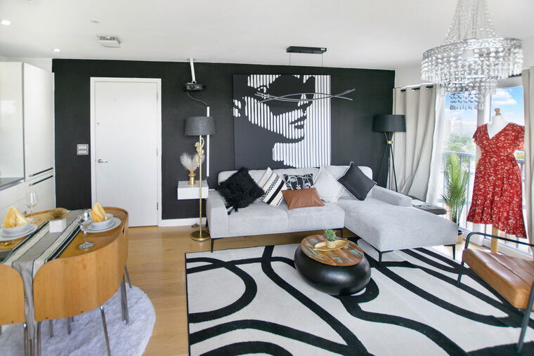 Online design Eclectic Living Room by Tee A. thumbnail