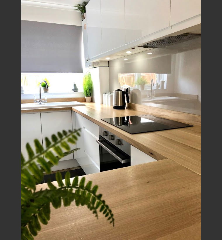 Online design Contemporary Kitchen by Leah M. thumbnail