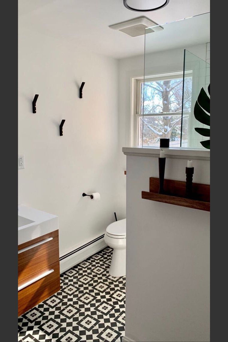 Online design Eclectic Bathroom by Sonia C. thumbnail