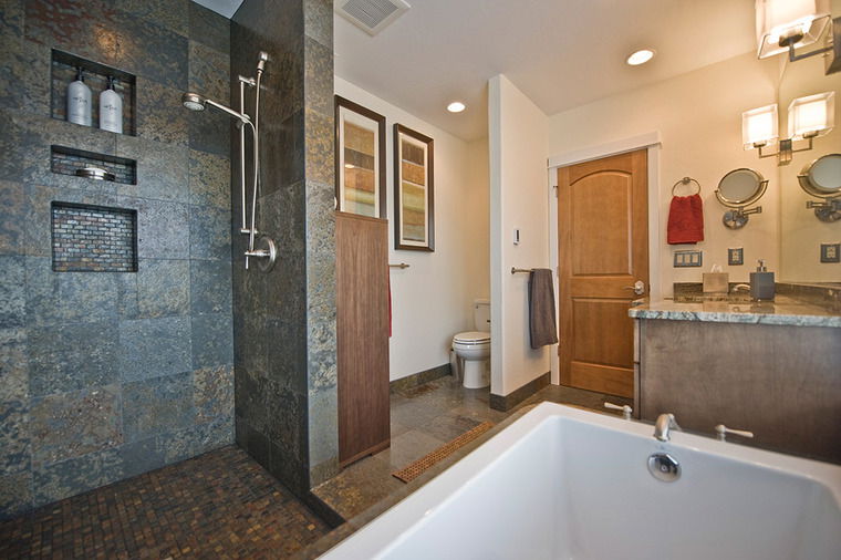 Diseño en línea Baño Moderno por Jeff D. miniatura