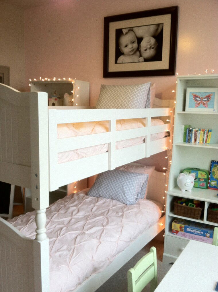 Diseño en línea Habitación Infantil Contemporánea por Jeff D. miniatura