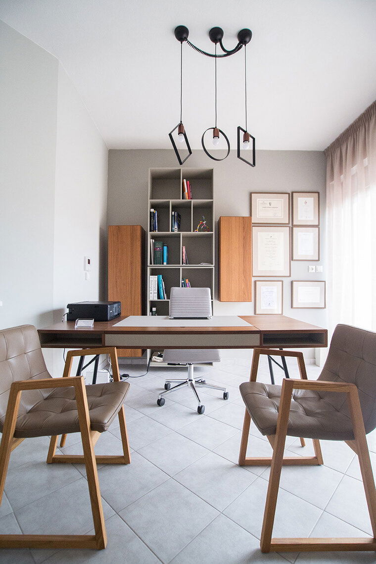 Online design Transitional Business: 1 Space by Sandra K. thumbnail