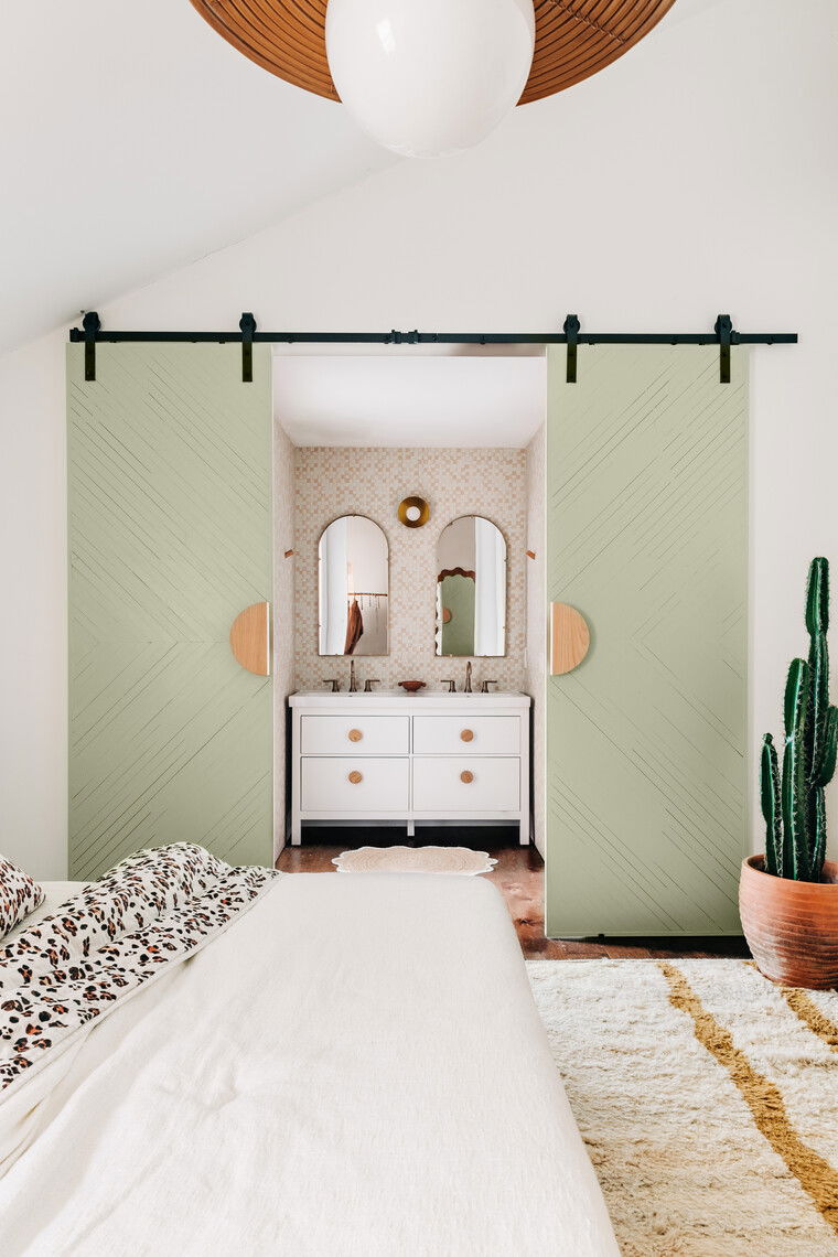 Online design Contemporary Bedroom by Maja E. thumbnail