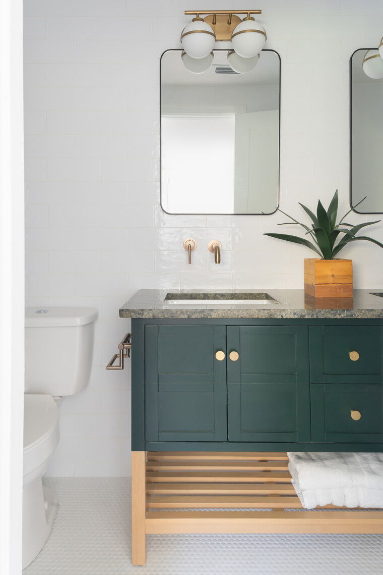 Diseño en línea Baño Moderno de Carla A. miniatura