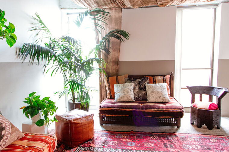 Online design Eclectic Business: 1 Space by Drea D. thumbnail