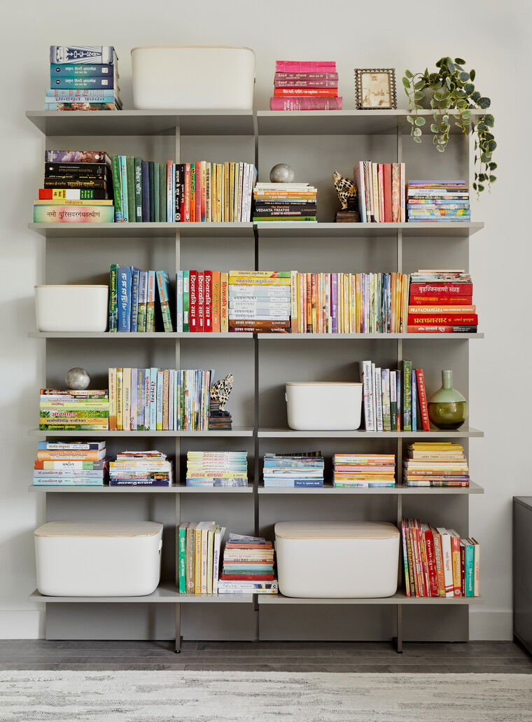 Online design Modern Home Office by Devanshi S. thumbnail