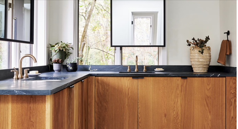 Online design Modern Bathroom by Mary C. thumbnail