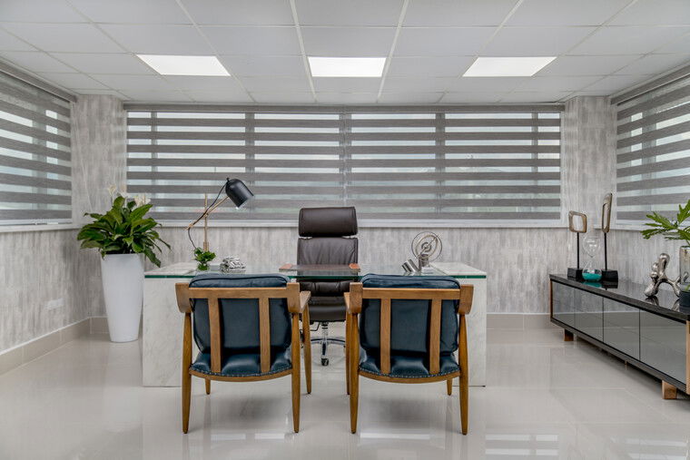 Online design Contemporary Business/Office by Jatnna M. thumbnail