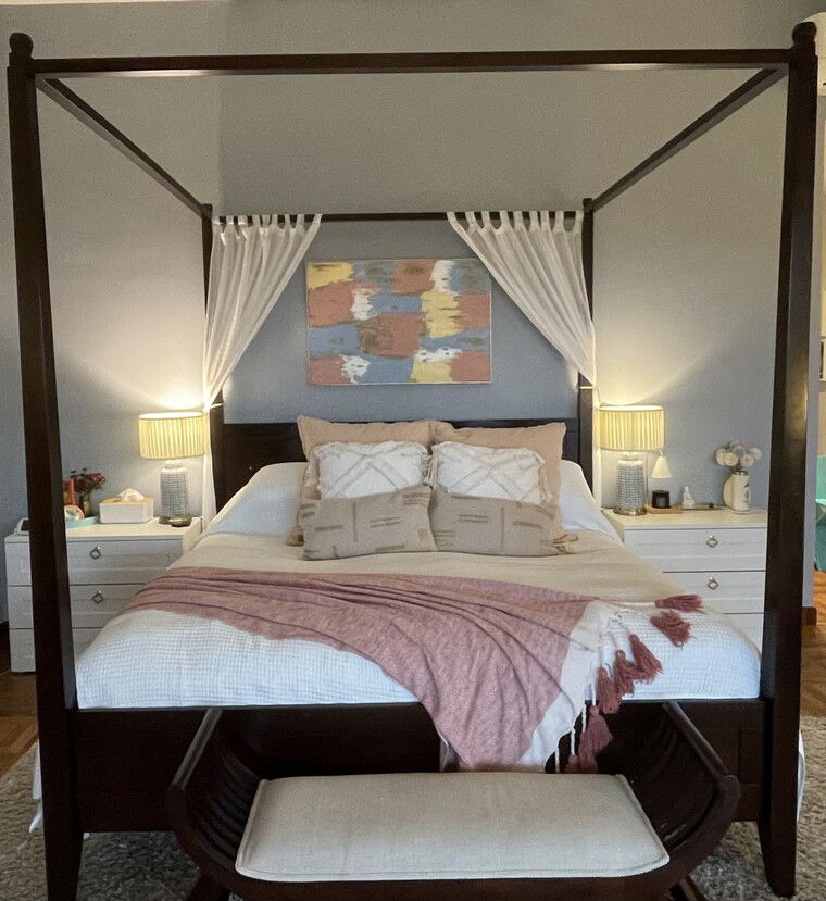 Online design Transitional Bedroom by Nazli U. thumbnail