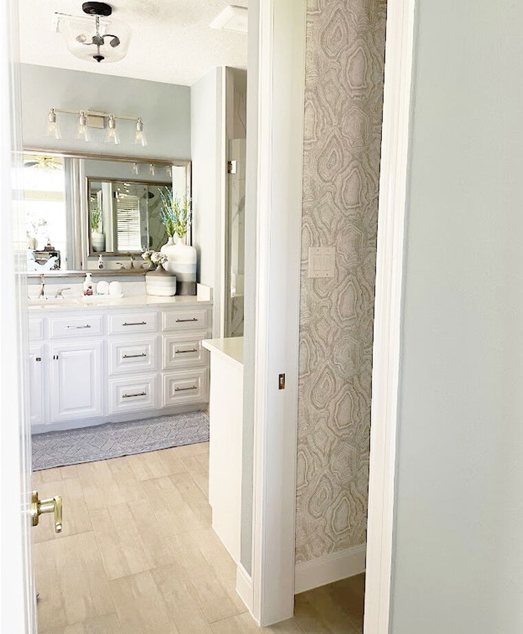 Diseño en línea de baño tradicional por Lacie H. miniatura