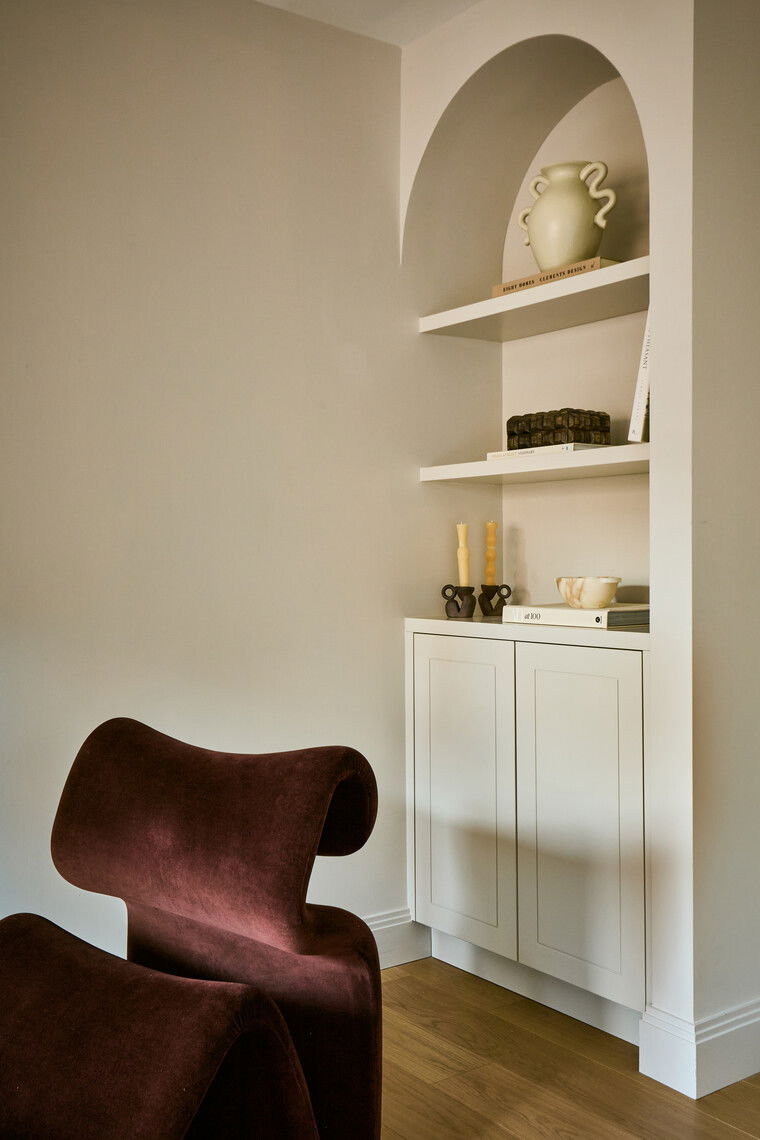 Online design Modern Bedroom by Devanshi S. thumbnail