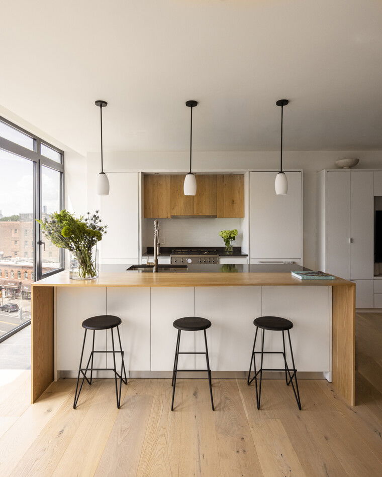 Online design Modern Kitchen by Jonathan K. thumbnail