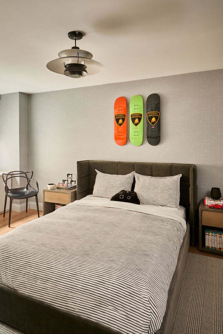 Online design Modern Bedroom by Devanshi S. thumbnail