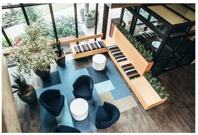 Online design Modern Business by Sonia C. thumbnail