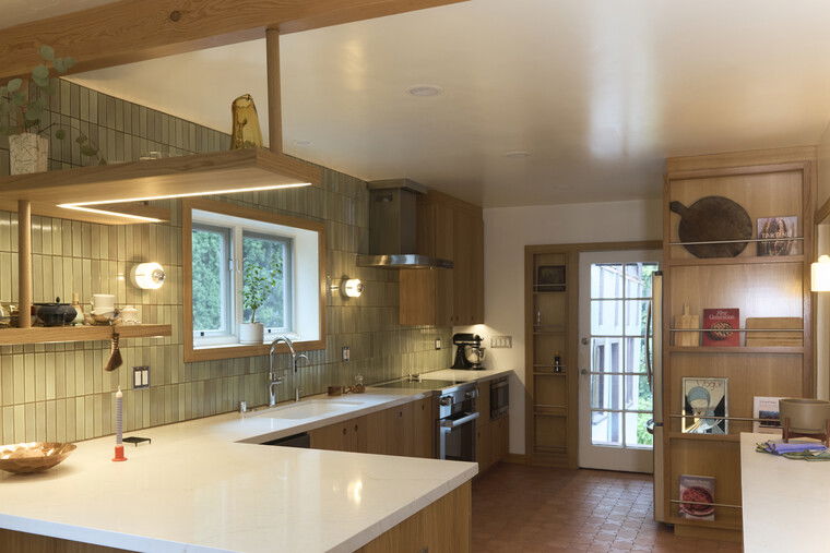Online design Modern Kitchen by Galina H. thumbnail