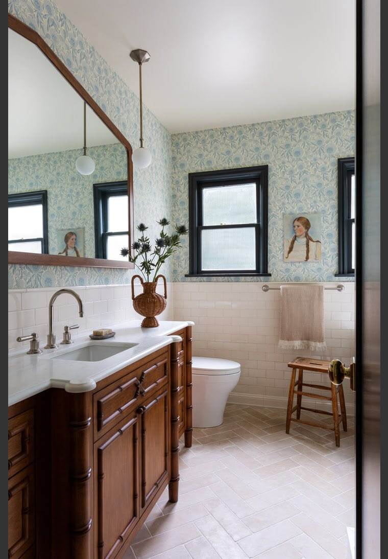Online design Transitional Bathroom by Meriol P. thumbnail