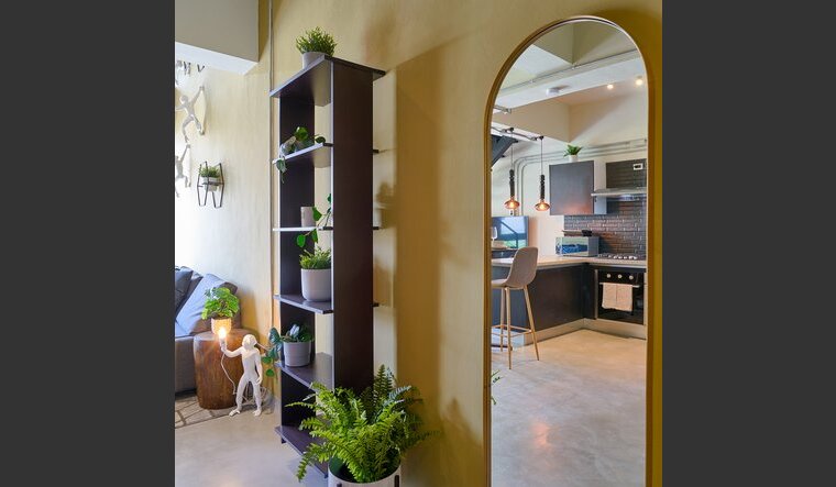 Online design Eclectic Hallway/Entry by Mariel H. thumbnail