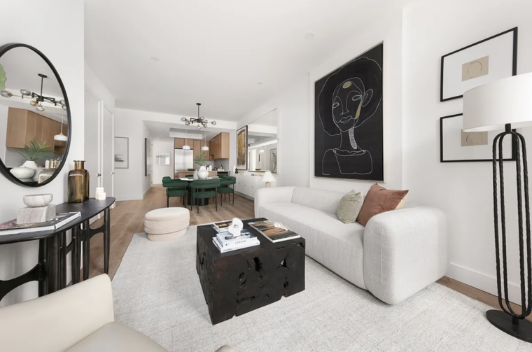 Online design Transitional Living Room by Leanna S. thumbnail