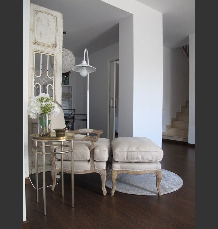 Online design Traditional Hallway/Entry by Marisa G. thumbnail