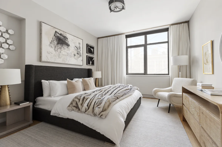 Online design Contemporary Bedroom by Leanna S. thumbnail