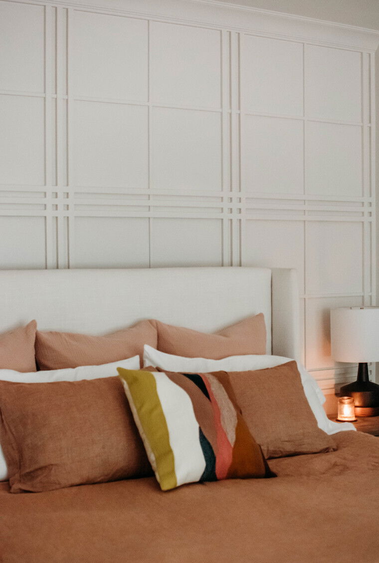 Online design Modern Bedroom by Katrina M. thumbnail