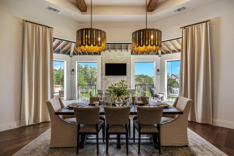 Online design Transitional Dining Room by Erica G. thumbnail