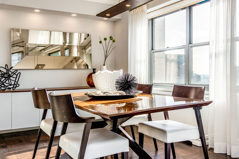 Online design Contemporary Dining Room by Joyce H. thumbnail