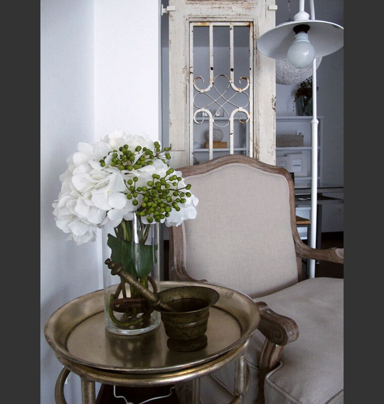Online design Traditional Hallway/Entry by Marisa G. thumbnail