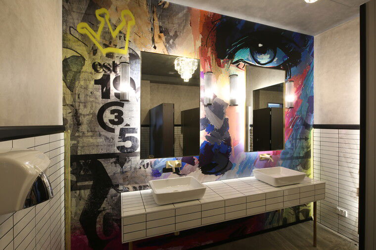 Online design Contemporary Bathroom by Jude W. thumbnail