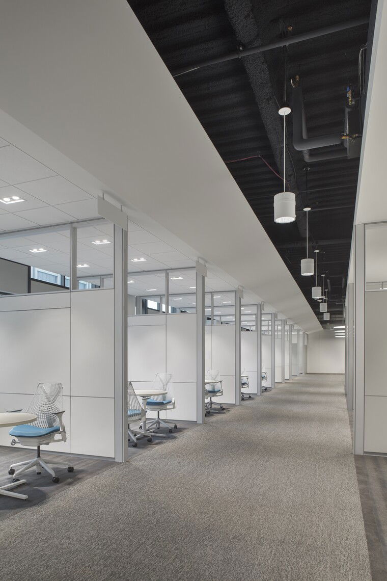 Online design Modern Business: 1 Space by Annette C. thumbnail